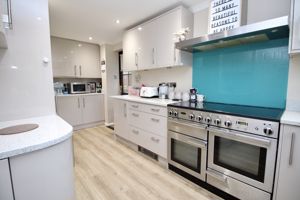 Kitchen- click for photo gallery